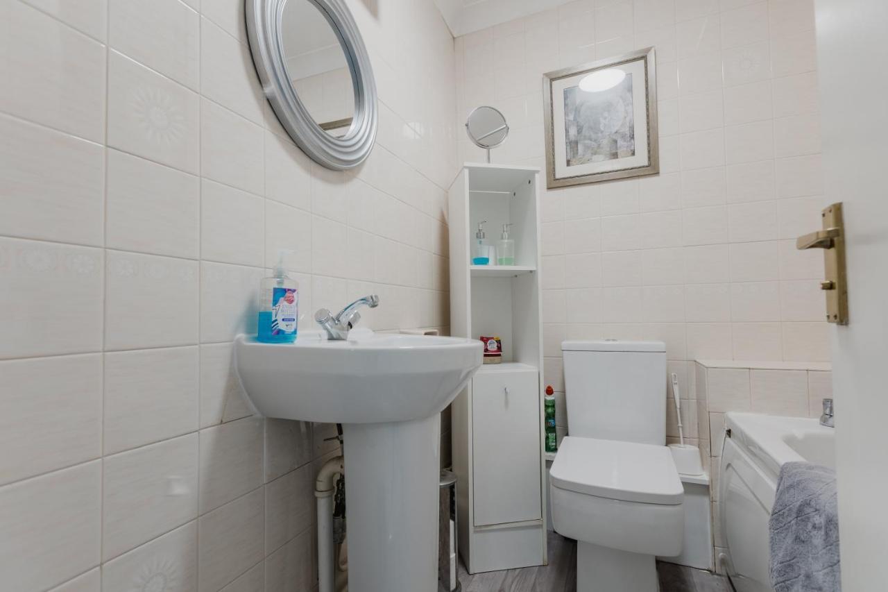 Apartment Hullidays - Trinity Apt. *