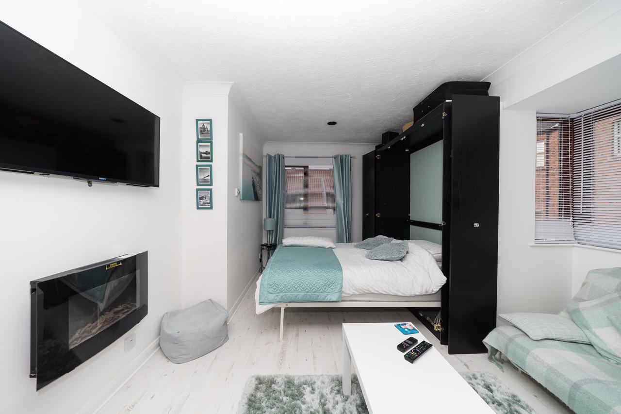 Apartment Hullidays - Trinity Apt.